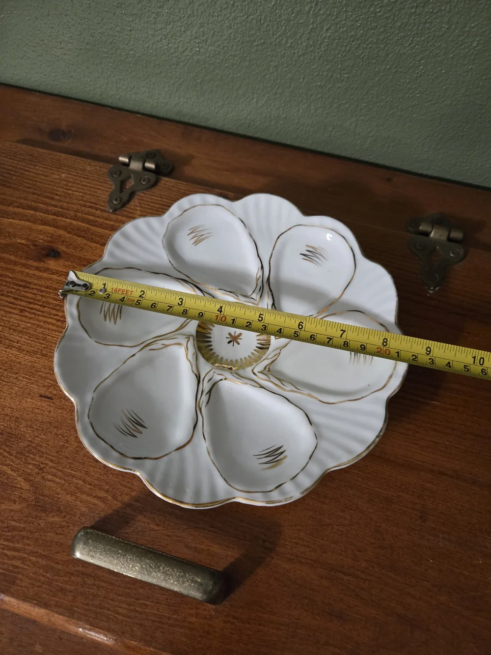 Victoria Karlsbad Austria White and Gold Porcelain Oyster Plate